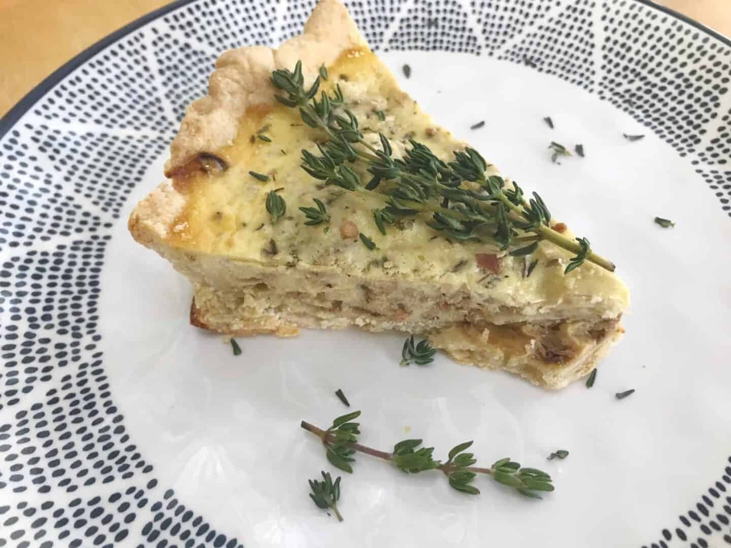 caramelized onion and bacon quiche