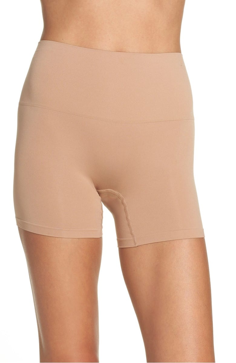 seamless shaping shorts