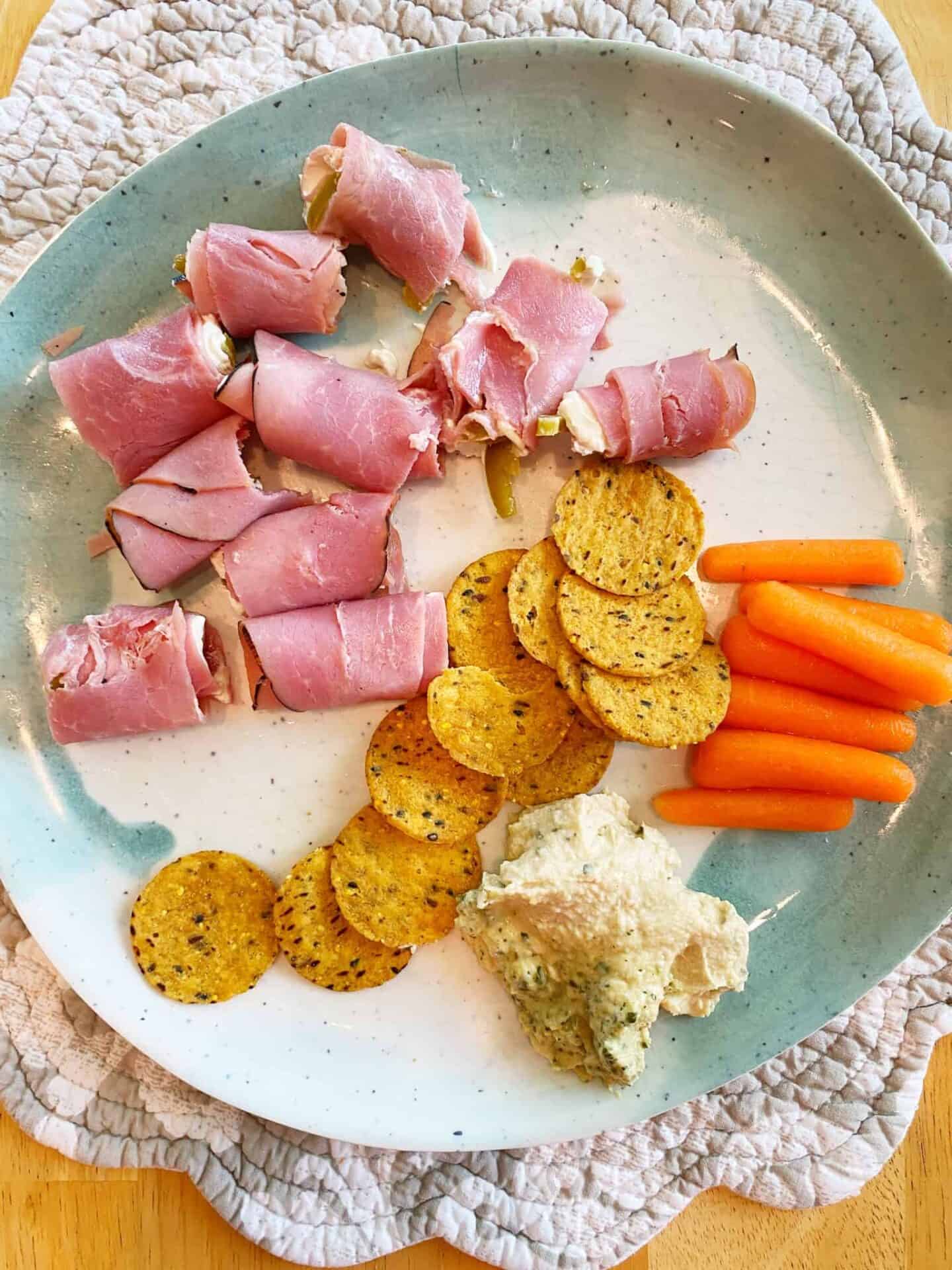Easy-Healthy-Lunch-Ideas-Ham-Cream-Cheese-Jalapeno-Roll-Ups