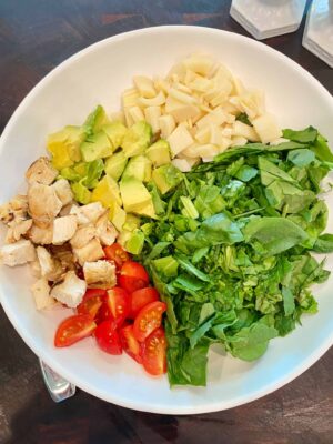 La-Duni-Salad-chicken-avocado-hearts-of-palm-salt-and-pepper